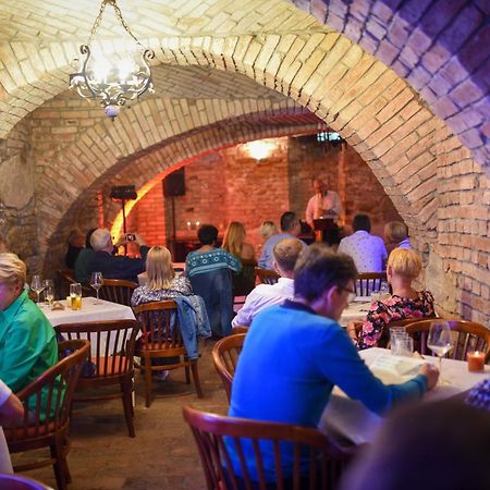 Hotel Zajazd Kultury, Dawniej Pocztowy 지엘로나구라 외부 사진