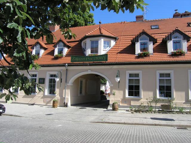 Hotel Zajazd Kultury, Dawniej Pocztowy 지엘로나구라 외부 사진