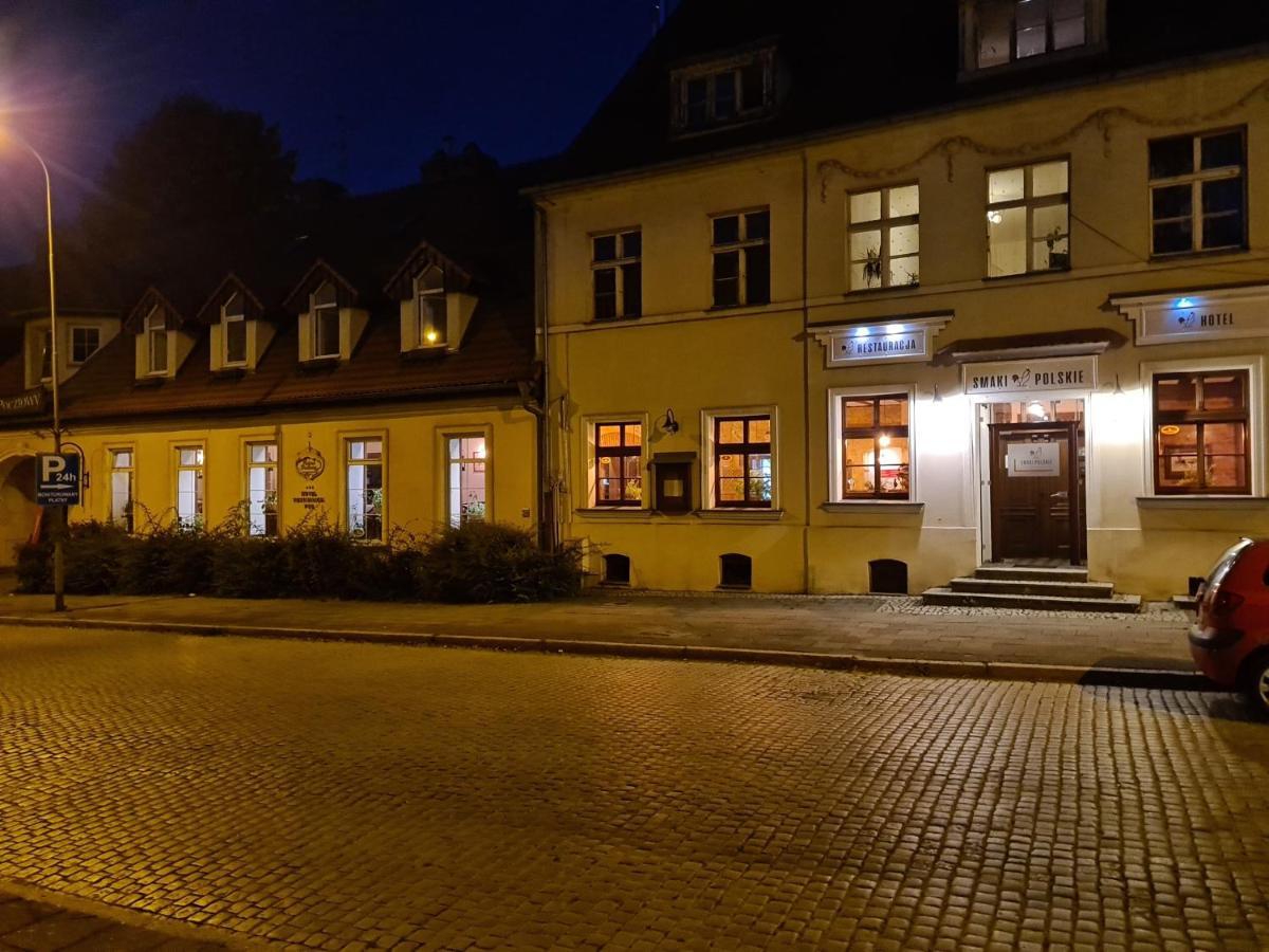 Hotel Zajazd Kultury, Dawniej Pocztowy 지엘로나구라 외부 사진