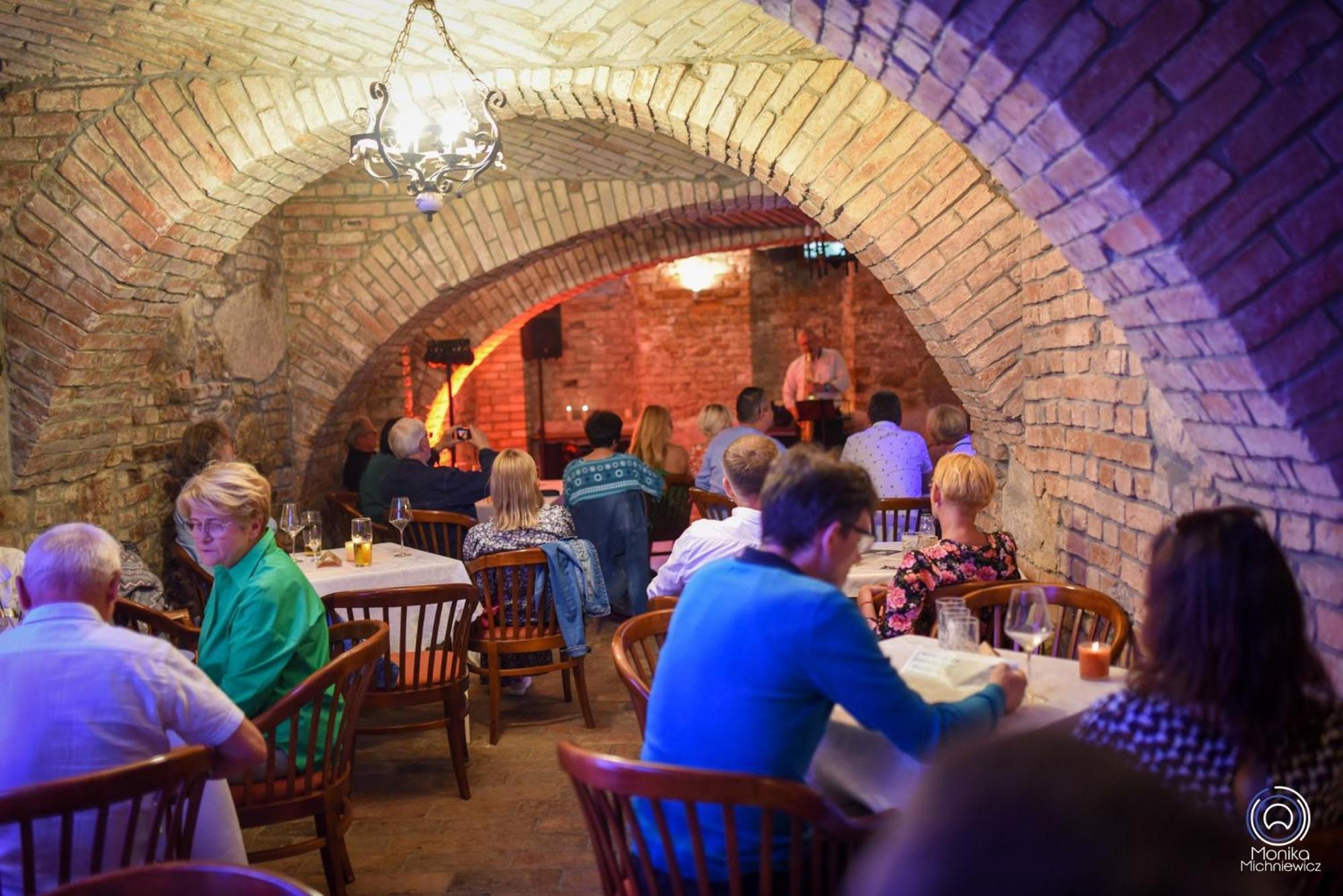 Hotel Zajazd Kultury, Dawniej Pocztowy 지엘로나구라 외부 사진
