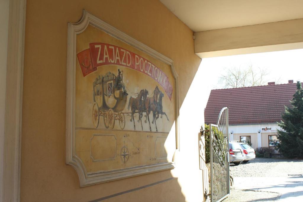 Hotel Zajazd Kultury, Dawniej Pocztowy 지엘로나구라 외부 사진